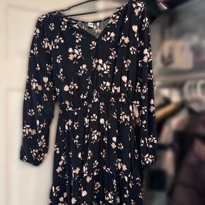 Old navy floral dress M
